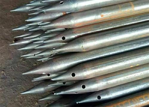 青龙隧道钢花管现货